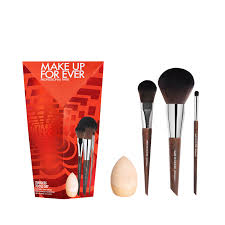 COSMETIC TOOL SET